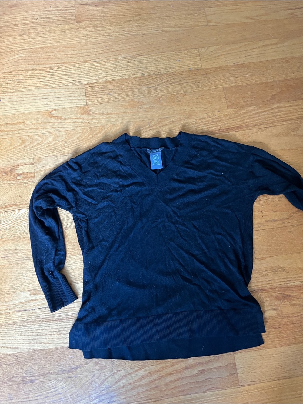 Matty M Women's Navy V-Neck Sweater
